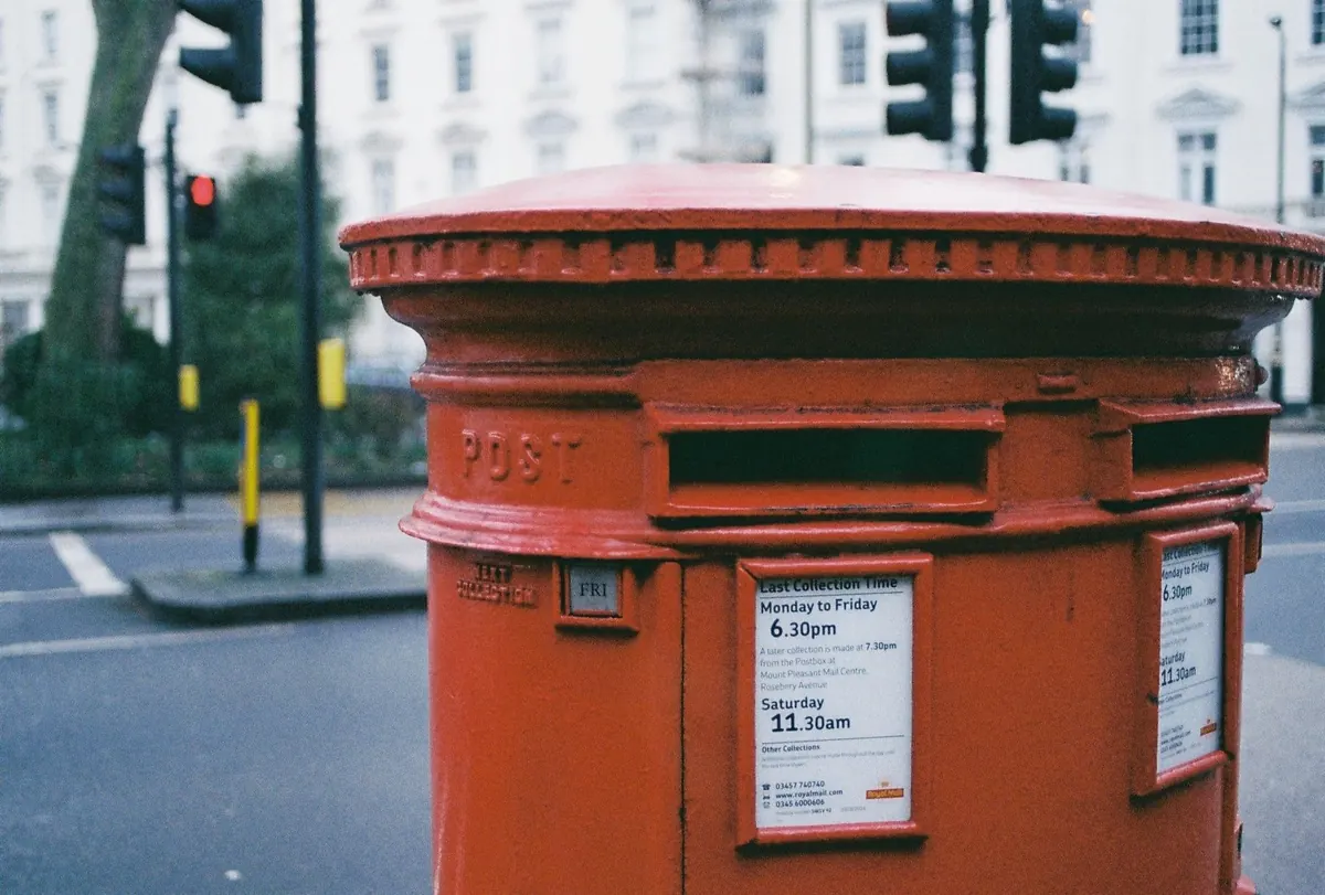 A Local Guide to Postbox Styles: Lamp Boxes, Wall Boxes, and Pillar Boxes