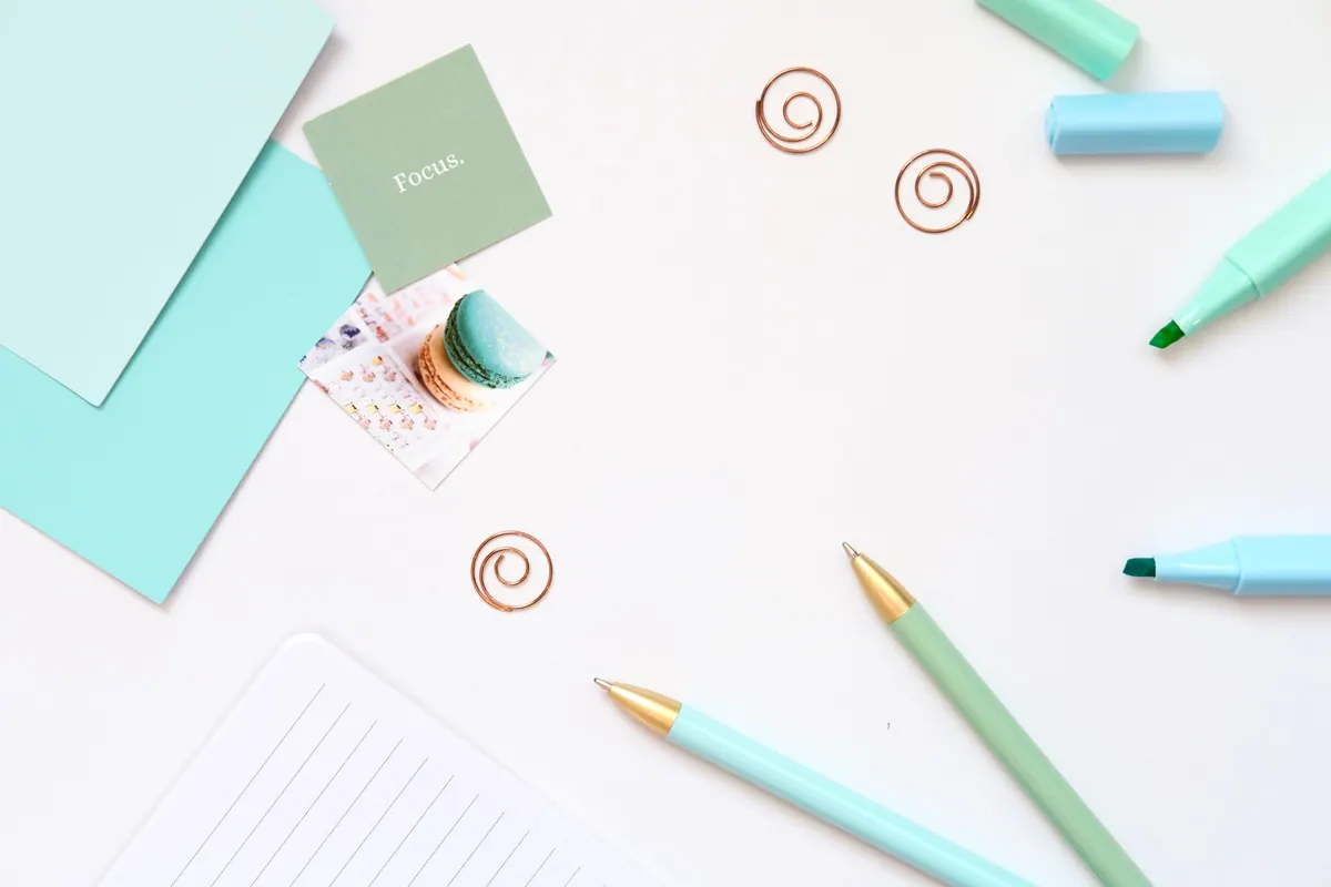 Letter Writing Stationery Checklist for Beginners: Pens, Paper, Envelopes, and Extras
